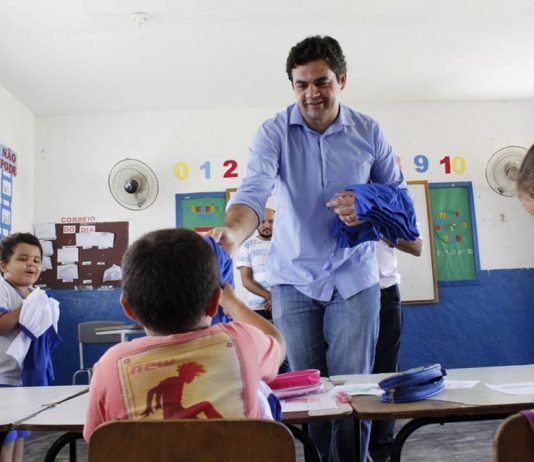 Prefeitura de São Bento começa a distribuir Fardamento Escolar para quase cinco mil estudantes