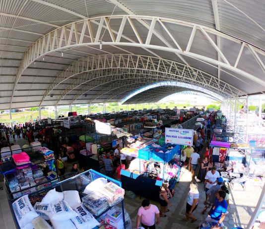 1ª Feira da Pedra no Shopping das Redes de São Bento atrai multidão e gera boas expectativas para feirantes e clientes