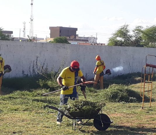 Prefeitura de São Bento realiza limpeza nas escolas e creches para volta às aulas