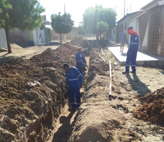 Implantação de rede de distribuição de água avança no Bairro São Bentinho