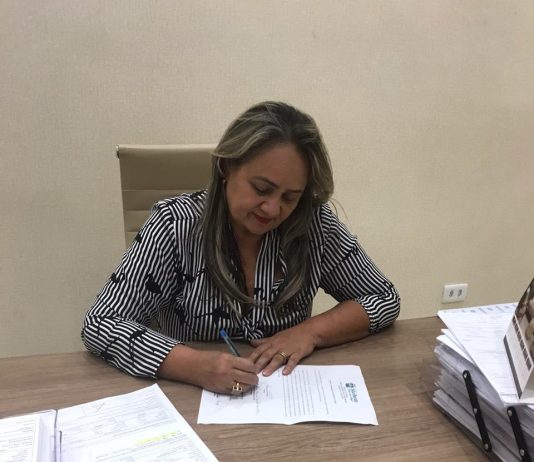 Jarques Lúcio tira licença e vice-prefeita de São Bento assume cargo por uma semana