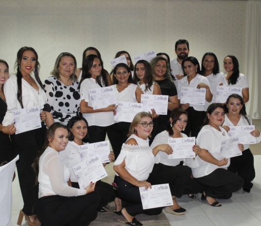 Prefeitura de São Bento realiza conclusão dos projetos Bem Gerar e Rede de Beleza; Natal dos Idosos encerra dia de festividades