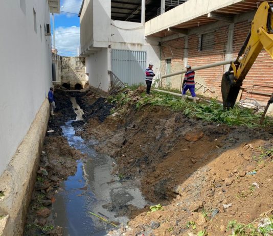 Prefeitura de São Bento faz Drenagem, Pavimentação e Retirada de Esgoto, no bairro Biró Fiscal