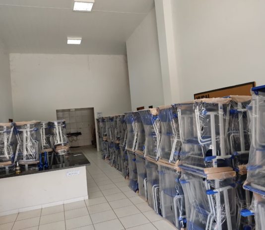 Prefeitura de São Bento adquire 900 kits de carteiras padrão FNDE