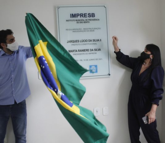 Prefeito de São Bento comemora aniversário de 28 anos do Instituto de Previdência e inaugura reforma na entidade