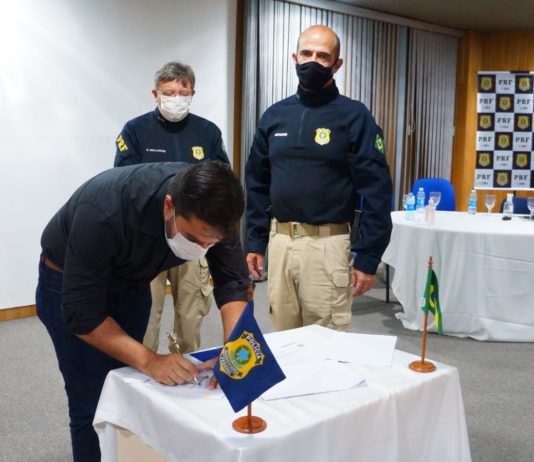 Prefeitura de São Bento assina Termo de Cooperação Técnica com Polícia Rodoviária Federal para buscar melhorias no Trânsito