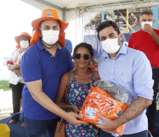 Prefeitura de São Bento entrega Fardamento e Equipamentos de Proteção Individual a funcionários da SEINFRA