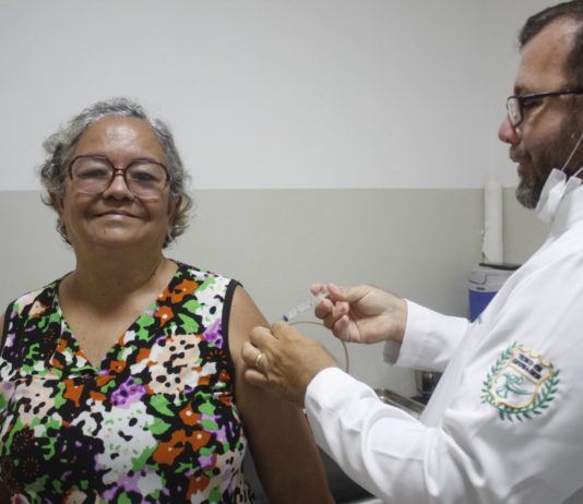 Secretaria de Saúde de São Bento aplica 713 doses de vacinas no Dia D de Vacinação contra a Gripe, Covid – 19 e outras patologias