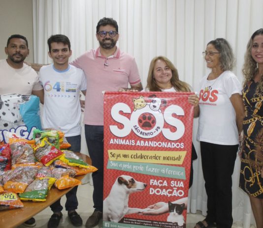 Prefeitura de São Bento doa à ONG que cuida de animais abandonados alimentos arrecadados em evento esportivo do município