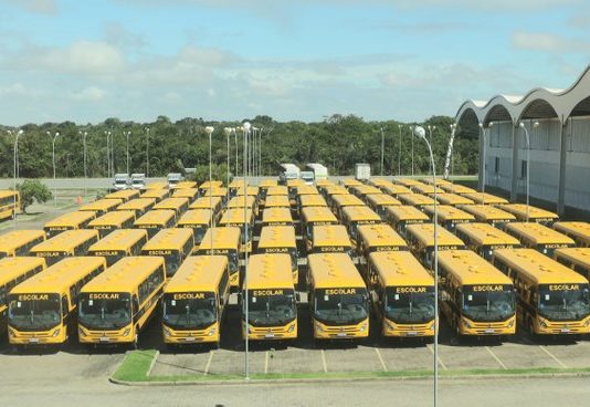 Prefeitura de São Bento atinge o total de 17 ônibus escolares, na gestão atual, com mais um novo veículo recebido do governo do Estado