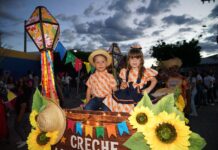 Desfile de carroças marca abertura do Primeiro Circuito Junino de São Bento